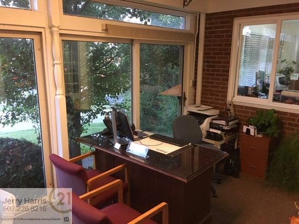 114 Thompson St, Frankfort, KY 40601